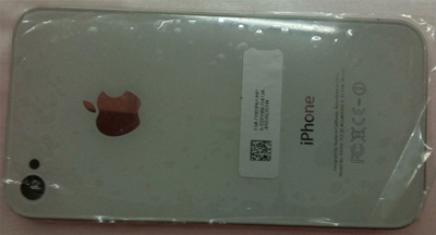 Se filtran más imágenes del iPhone 4G en color blanco 5