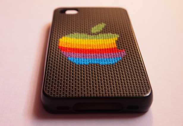 5 Accesorios que recuerdan al logo de Apple retro del arcoiris 11