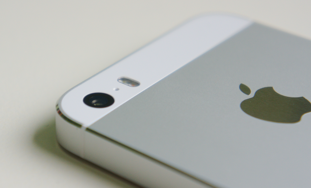 Contraseñas de Apple pueden ser violadas con un correo 2