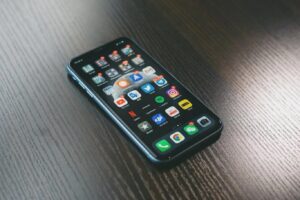 iPhone 14 Pro max 2 4