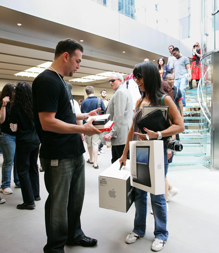 applestorevisit.jpg